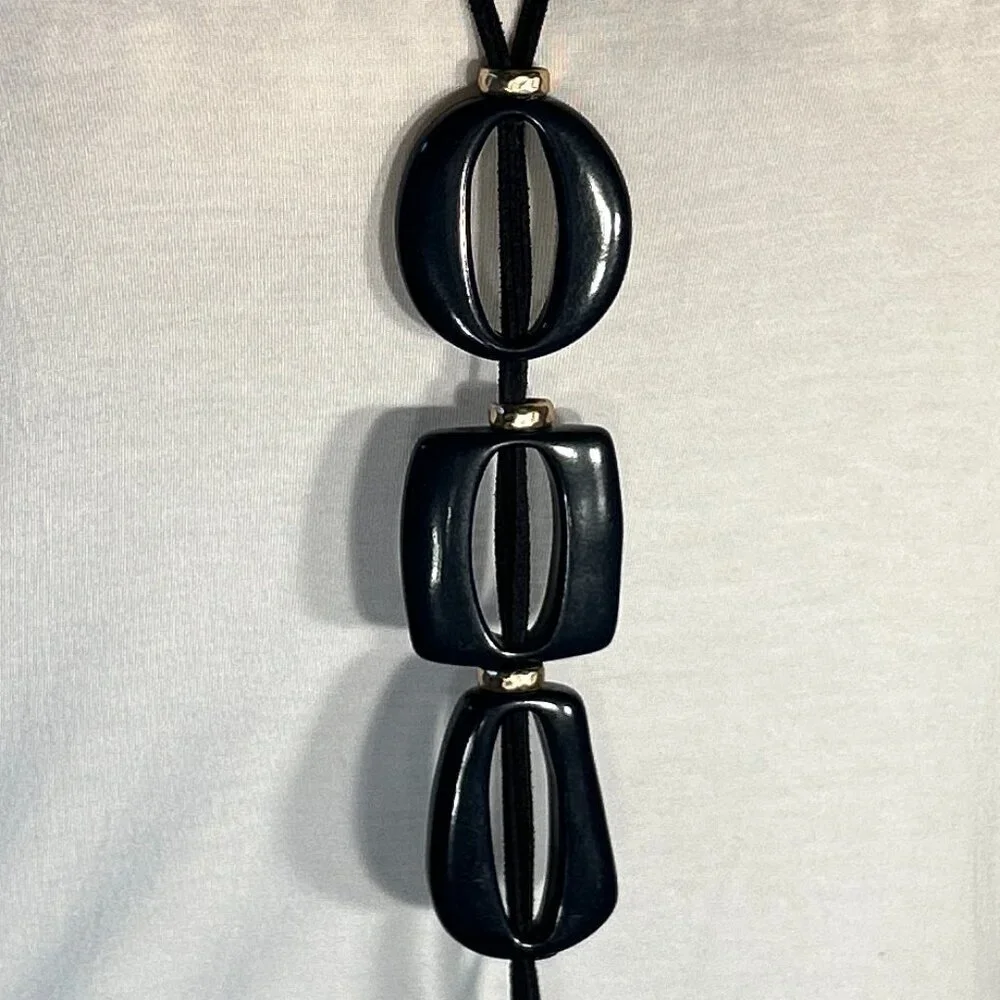 Chico's NWT Natalie Navy Pendant Necklace Modern Artsy Minimalist Timeless Retro